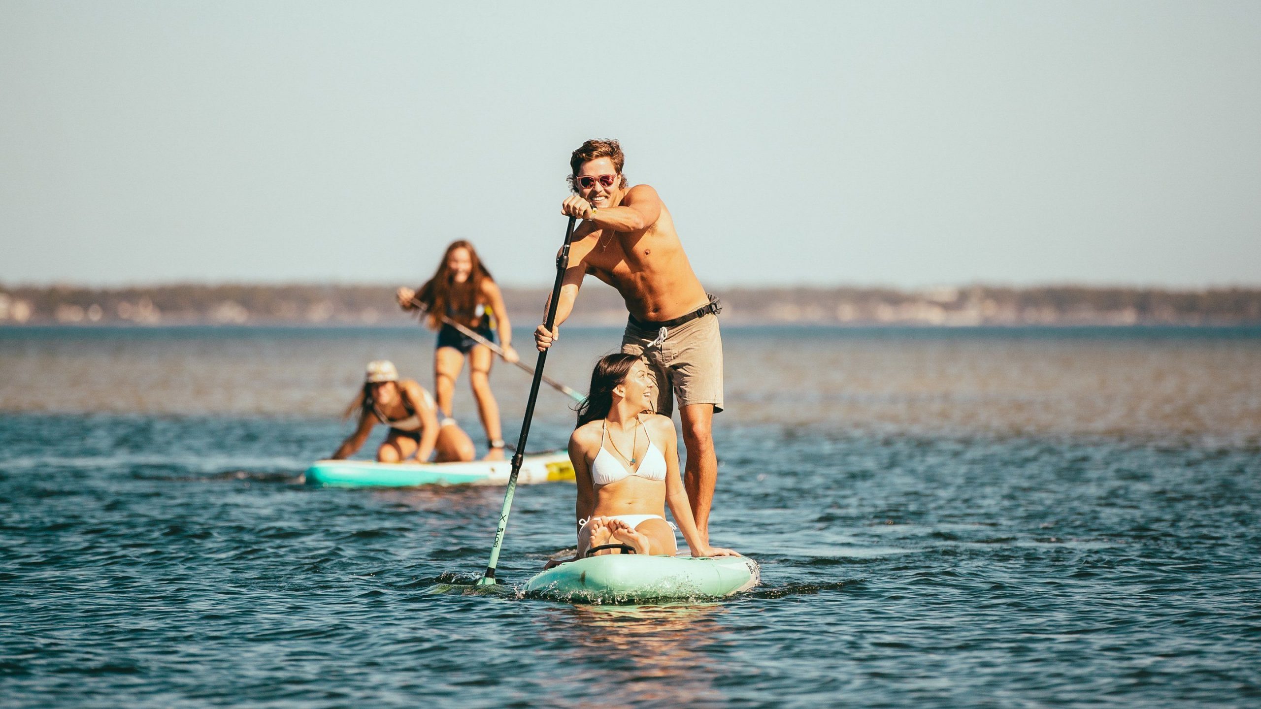 BOTE-paddle-board-WALLPAPER